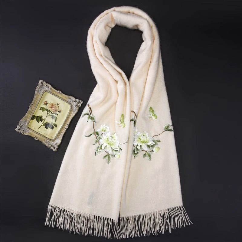 Handcrafted Su Embroidery Cashmere Scarf Luxury 200x70cm - Image 3