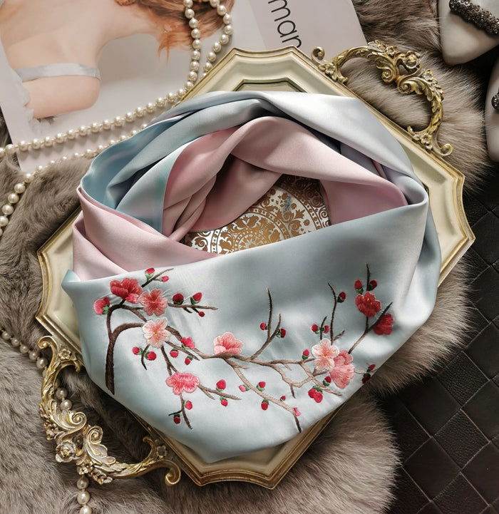 Handmade Su Embroidery 16 Momme Silk Scarf 155x35cm - Image 4