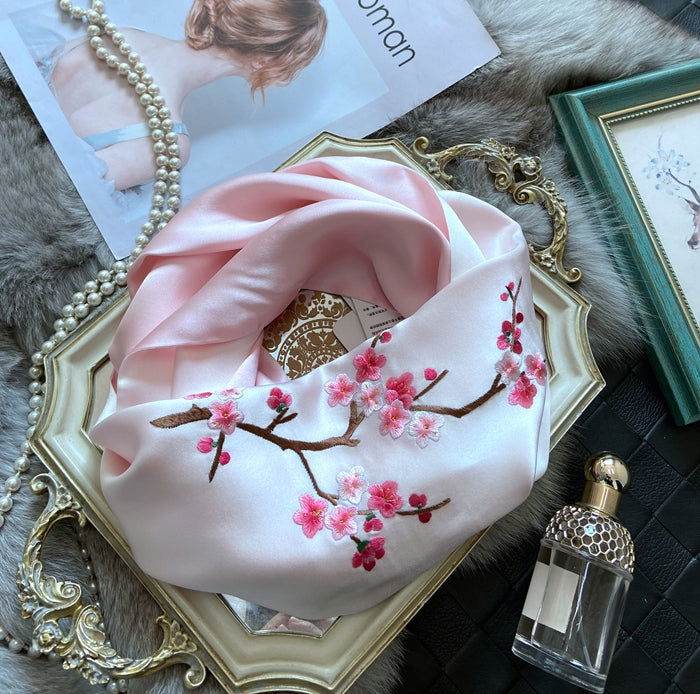 Handmade Su Embroidery 16 Momme Silk Scarf 155x35cm - Image 3