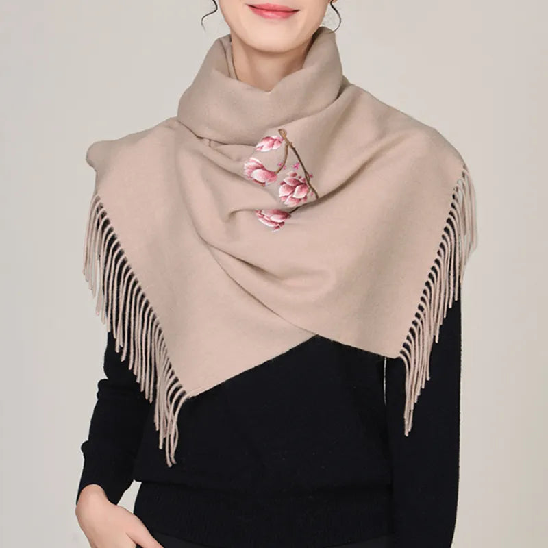 Handmade Suzhou Embroidery Wool Cashmere Scarf With Magnolia Flower 200 x 38 cm - Image 4